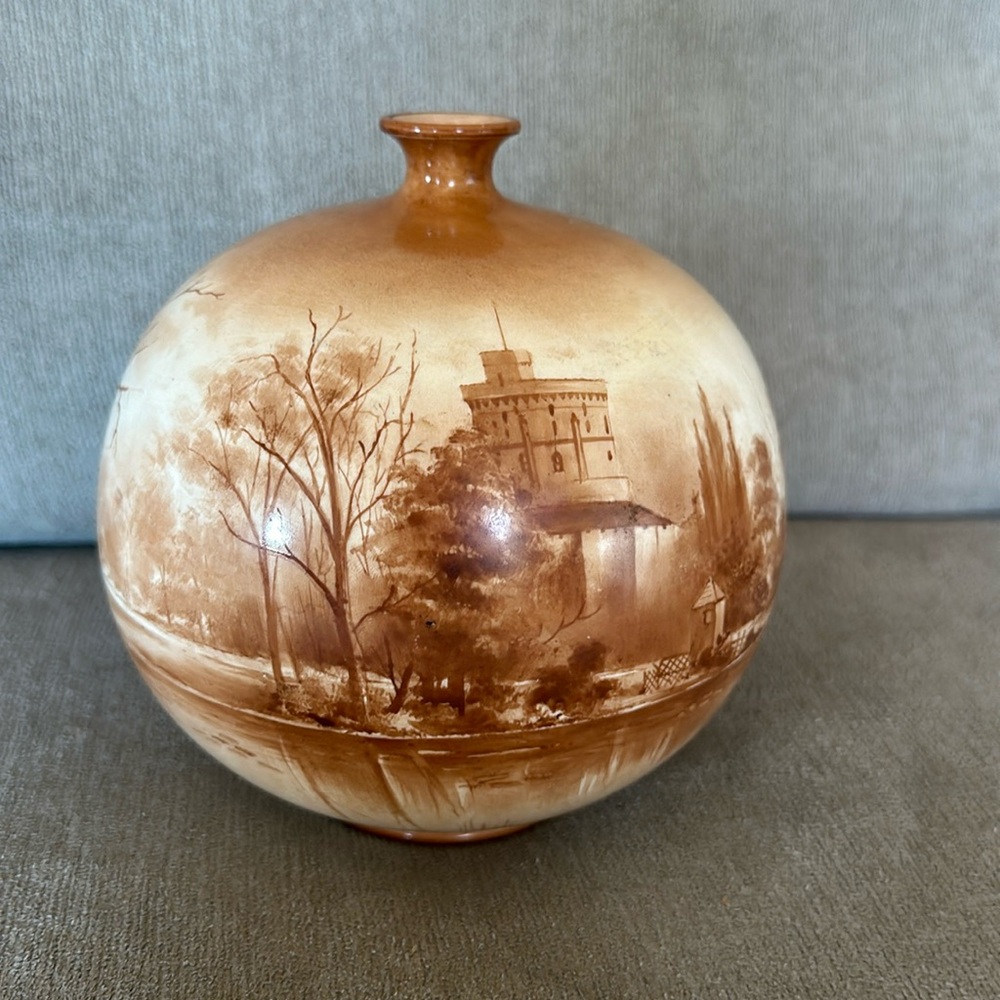 Royal Doulton Burslem narrow neck vase depicting Windsor Castle.